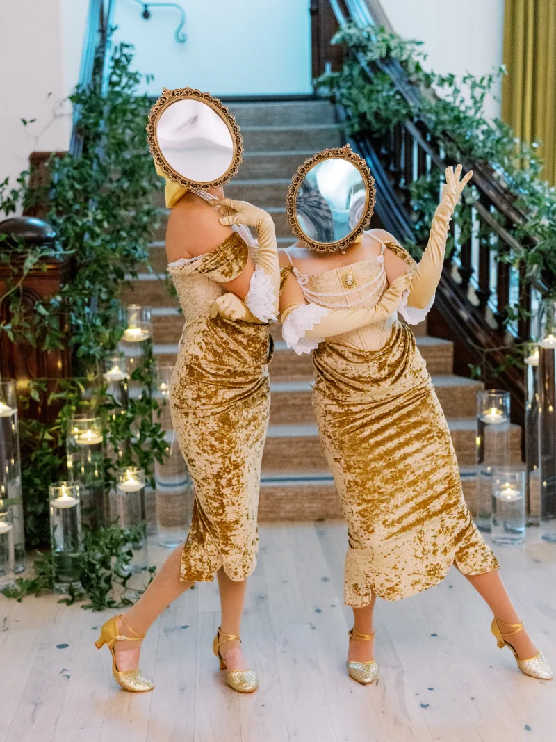 Living Mirrors