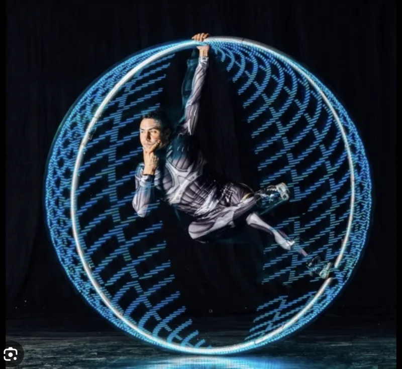 LED Cyr Wheel